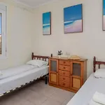 Cozy Seaview Getaway