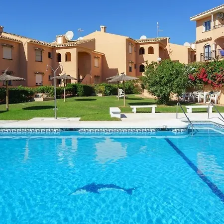 Cozy Seaview Getaway شقة *