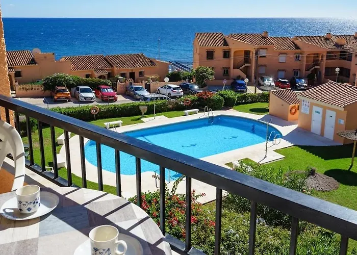 Cozy Seaview Getaway * Fuengirola